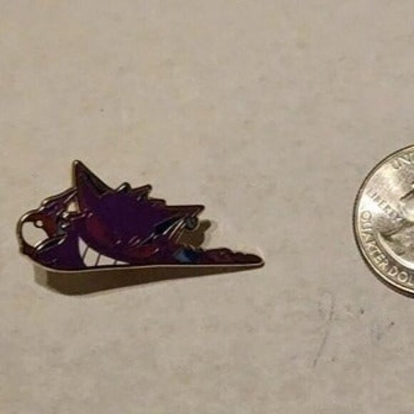 Haunting Sneaker Spirit: Pokemon Gengar Ghost Nike Enamel Pin - Picture 5 of 5